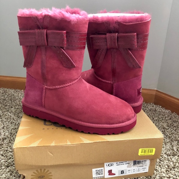 Uosette Sangria LE Ugg Australia Short Boots - Picture 1 of 8